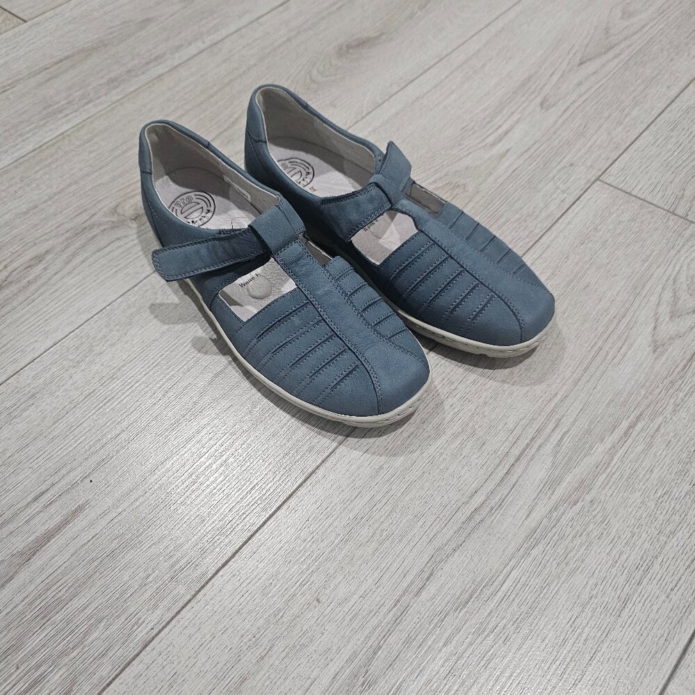 Pro - Activ Slip on shoes by Waldlaufer size 4 color Blue